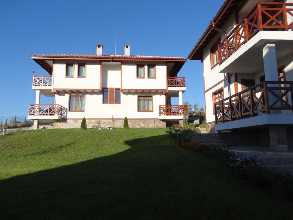 Ivanini Apartment *